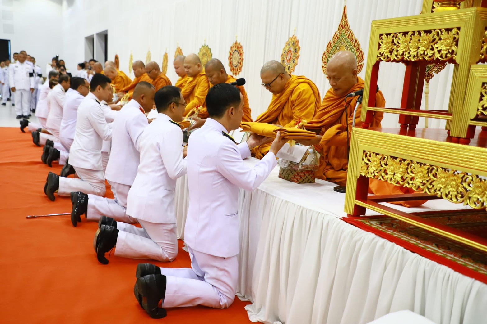 title - ส.ป.ก.ตรัง ร่วมประกอบพิธีถวายเครื่องราชสักการะเนื่องในวันพระบาทสมเด็จพระพุทธยอดฟ้าจุฬาโลกมหาราช และวันที่ระลึกมหาจักรีบรมราชวงศ์ ๖ เมษายน ๒๕๖๙